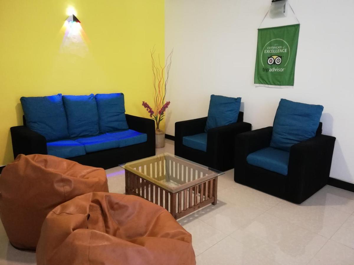 Ella Inn Hotel Εξωτερικό φωτογραφία